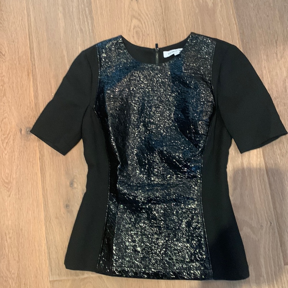 Elizabeth & James fitted top